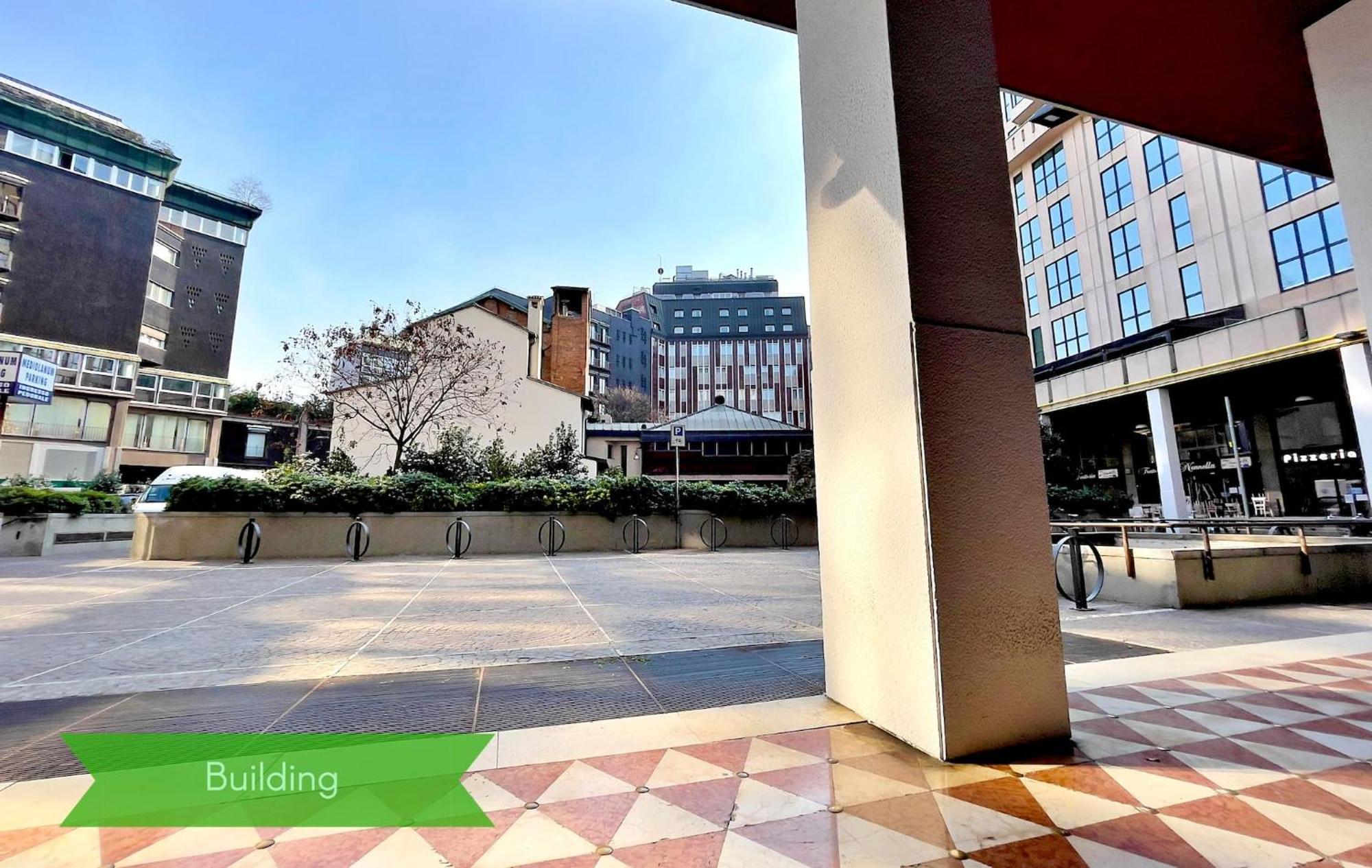 San Babila Central Tower With Panoramic Terrace Overlooking Duomo By Rentopolis ミラノ エクステリア 写真