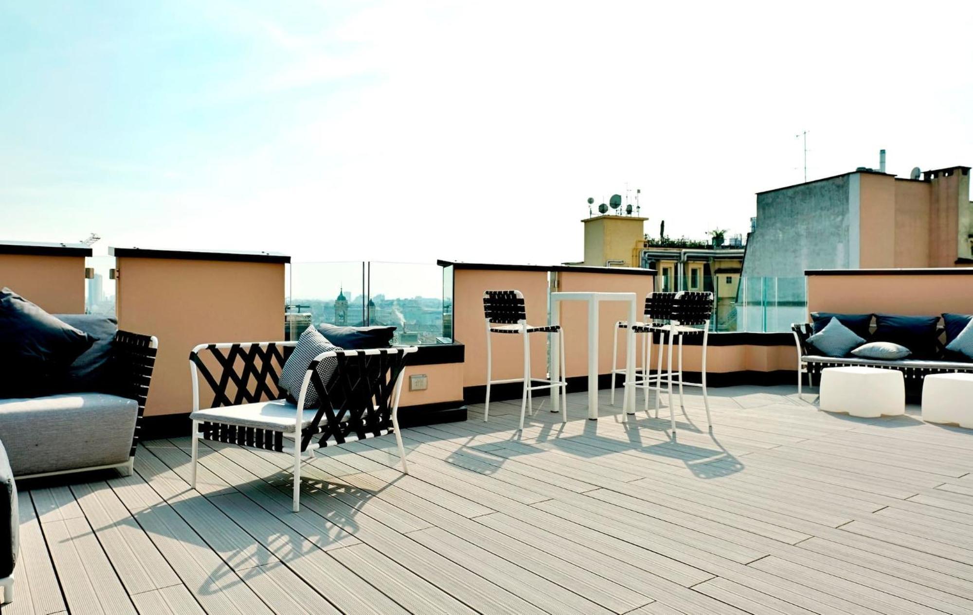San Babila Central Tower With Panoramic Terrace Overlooking Duomo By Rentopolis ミラノ エクステリア 写真